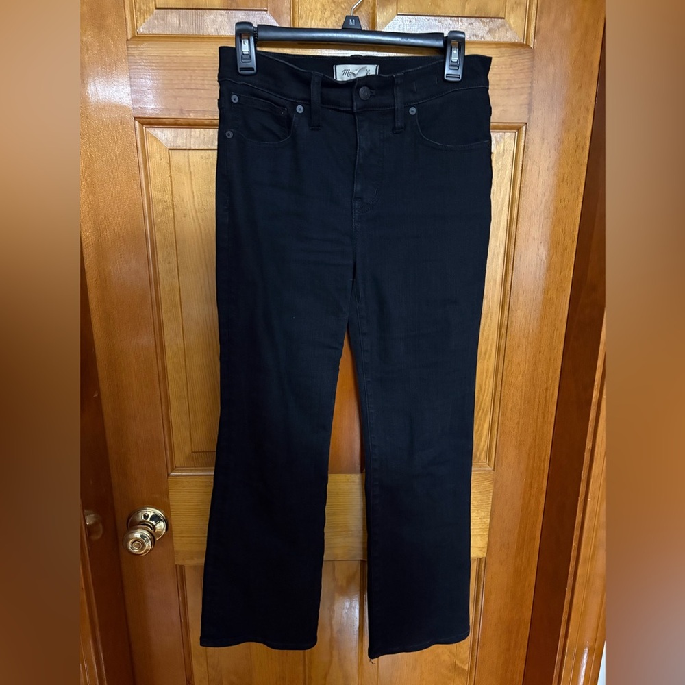 Mid Rise Kick Out Jeans